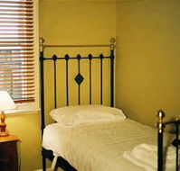 Eyre House - Getaway Accommodation