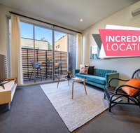 Floral on Frew - Heart of the CBD - Wifi - Netflix - Getaway Accommodation