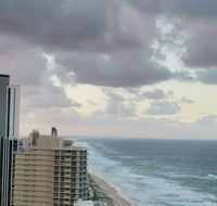 Focus Resort Oceanfront Apartments in Surfers with Ocean and Hinterland Views 25 steps to Beach - Getaway Accommodation