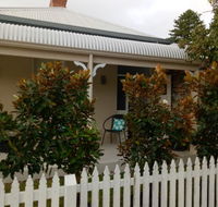 FUNKY COTTAGE - Getaway Accommodation