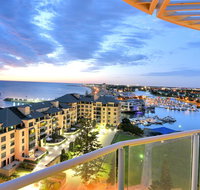 GLENELG Five Stars - Getaway Accommodation