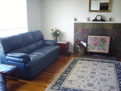 Glenelg Sea-Breeze - Getaway Accommodation 0