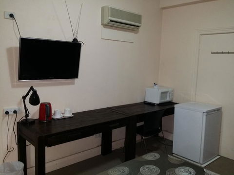 Hampton Court Apartments - Getaway Accommodation 2