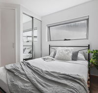 Heart of Sandringham Apartment by Ready Set Host - Getaway Accommodation
