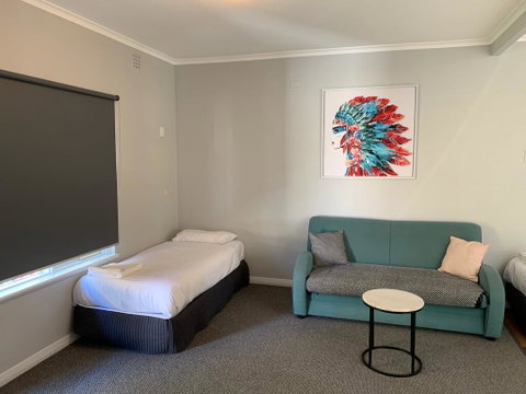 Hello Adelaide Motel And Apartments - Getaway Accommodation 2