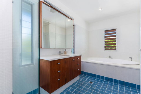 Hidden Escape On Casuarina Beech - Getaway Accommodation 1