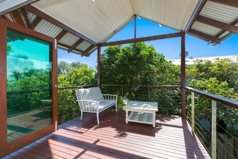 Hidden Escape On Casuarina Beech - Getaway Accommodation 0