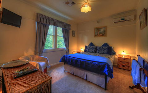 Hillview Oak B&B - Getaway Accommodation 2