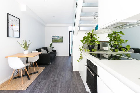 Hip One-bedroom House In Inner Sydney - Getaway Accommodation 0