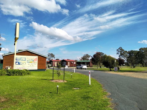Holbrook Motor Village - Getaway Accommodation 2