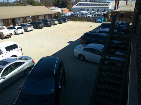 Holbrook Town Centre Motor Inn - Getaway Accommodation 1