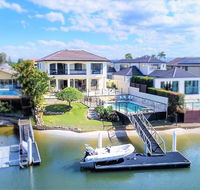 Holidays House Almafi Drive Surfers Paradise - Getaway Accommodation