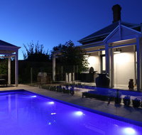 Hollidge House 5 Star Luxury Apartments - Getaway Accommodation