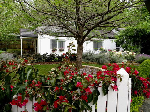 Homewood Cottages - Getaway Accommodation 2
