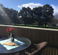 Jacaranda Retreat. Refreshing Recharge Relax  - Getaway Accommodation