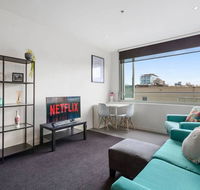 JOLI Opposite MCG and Botanical Gardens - Getaway Accommodation