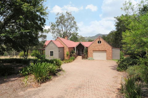Kangaroo Valley House - Contemporary Luxury! - Getaway Accommodation 1