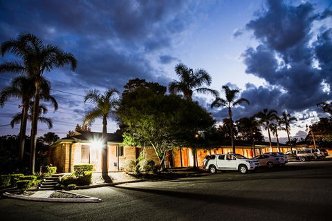 Lakeview Hotel Motel - Getaway Accommodation 3