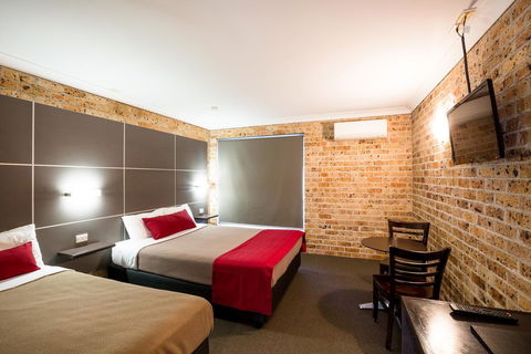 Lakeview Hotel Motel - Getaway Accommodation 1