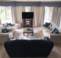 Large Family Home - Getaway Accommodation