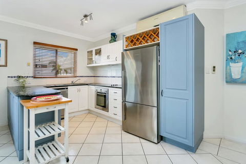 Lilyfield Apartments - Two Bedroom Apartment - Getaway Accommodation 0