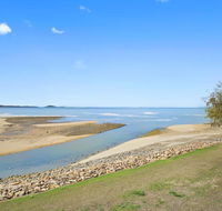 Luxury Beach Unit - Getaway Accommodation