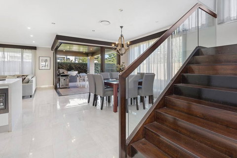 Luxury Brand New Home - Getaway Accommodation 2