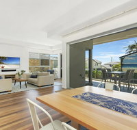 Luxury on Currumbin Beach - Getaway Accommodation