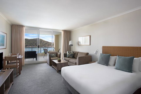 Mantra Ettalong Beach - Getaway Accommodation 2