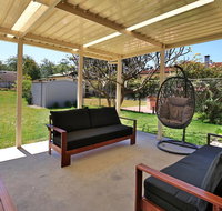 Maria's Beach House - Pet Friendly - Getaway Accommodation