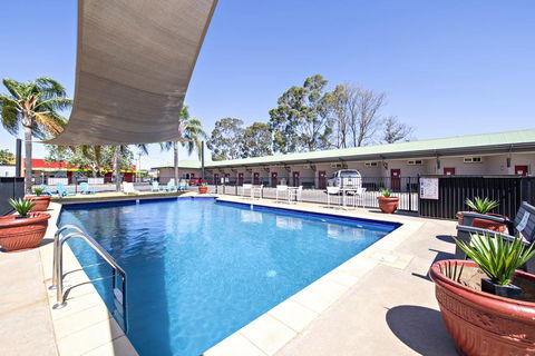 Matilda Motor Inn - Getaway Accommodation 0