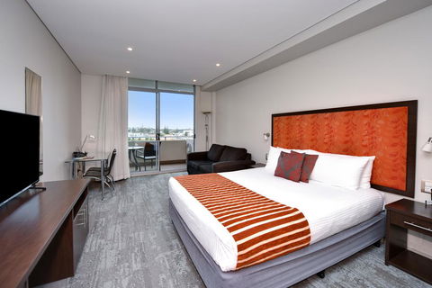 Mercure Centro Port Macquarie - Getaway Accommodation 3