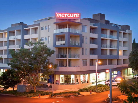 Mercure Centro Port Macquarie - Getaway Accommodation 0