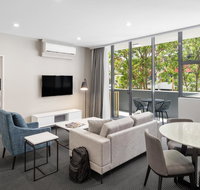 Meriton Suites Waterloo - Getaway Accommodation