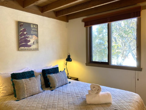 Merrigang Chalet, Dinner Plain - Getaway Accommodation 1