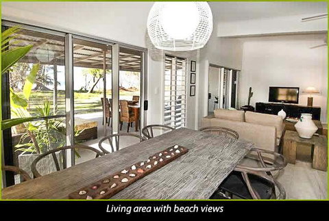 Mission Belle - Stunning Beachfront House - Getaway Accommodation 0