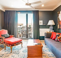 Modern 1 Bedroom Apartment In The Italian Forum - Getaway Accommodation
