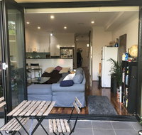 Modern house close to Sydneys vibrant Newtown area - Getaway Accommodation