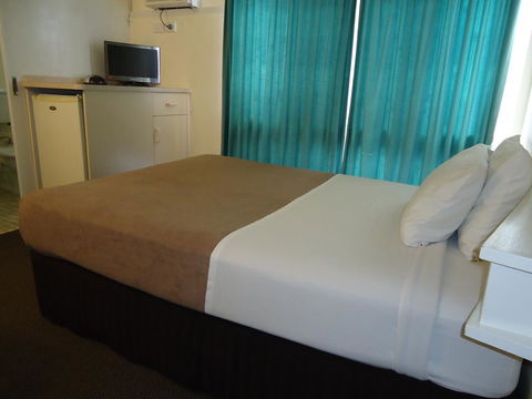 Moondarra Motel - Getaway Accommodation 2