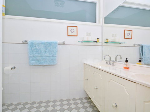 Morisset Memories - Getaway Accommodation 0