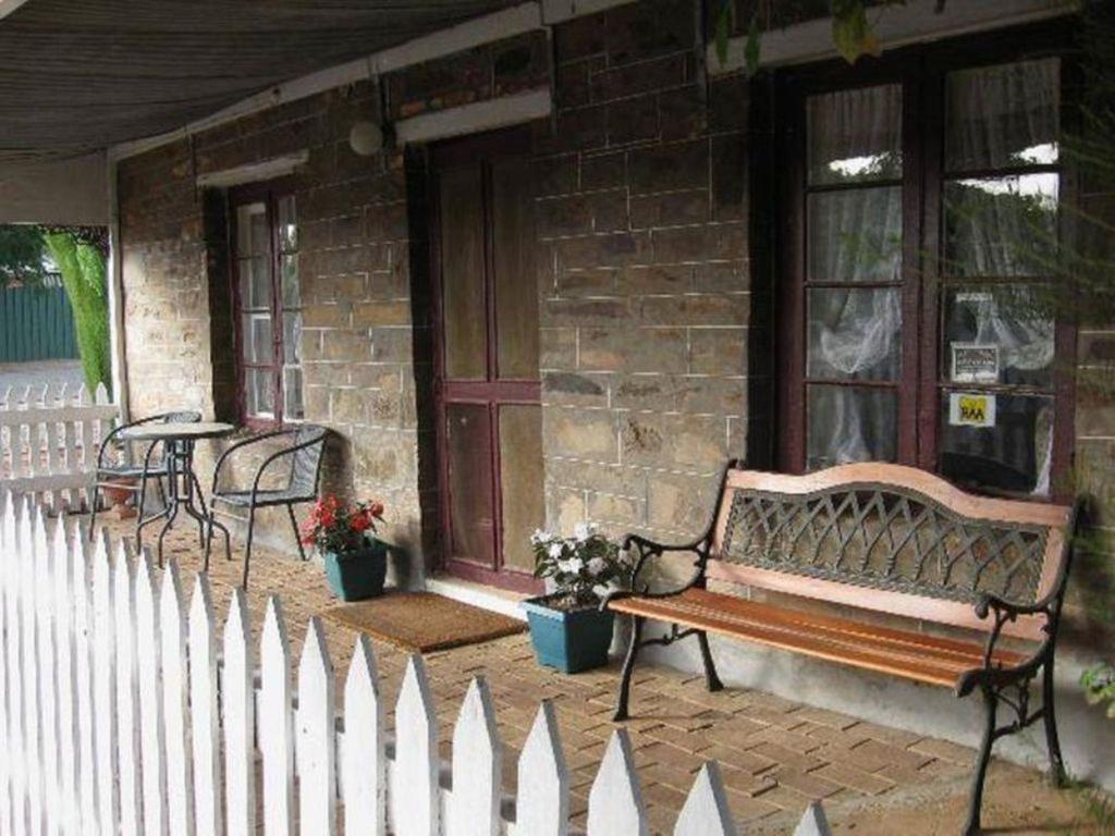 Everard Central SA Getaway Accommodation