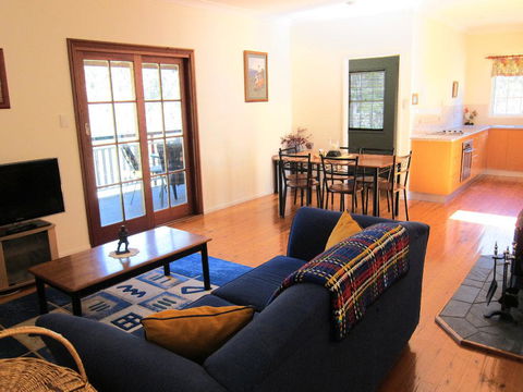 Neds Cabin - Getaway Accommodation 3