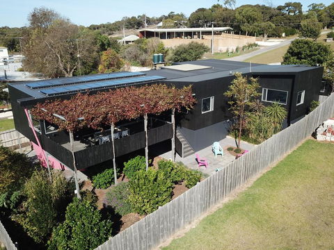 Nelson Victoria Luxury Holiday Accommodation - Getaway Accommodation 1