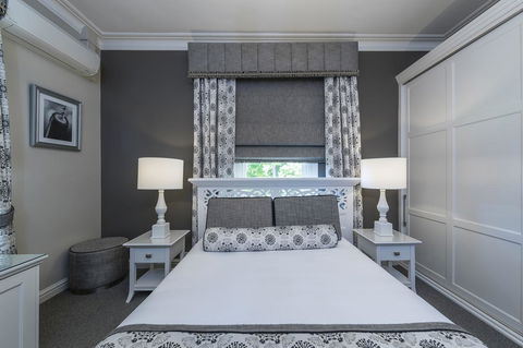 Grand Mercure Basildene Manor - Getaway Accommodation 24
