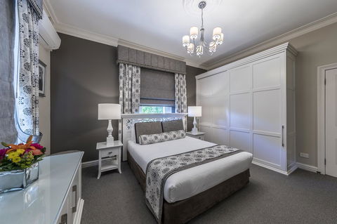 Grand Mercure Basildene Manor - Getaway Accommodation 23