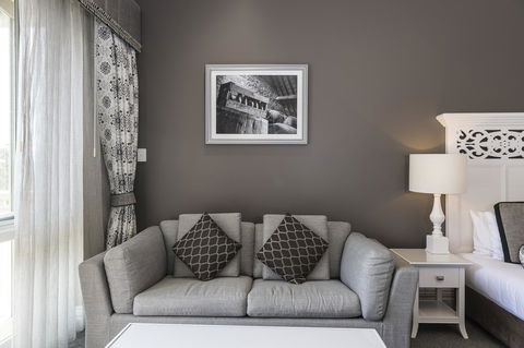 Grand Mercure Basildene Manor - Getaway Accommodation 18