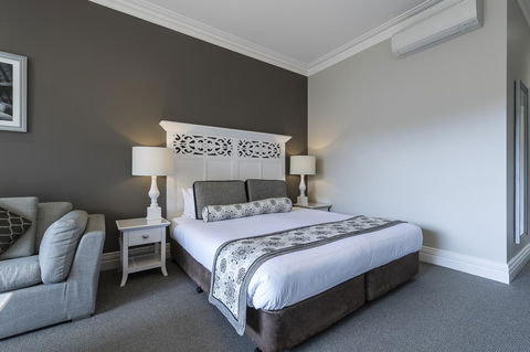 Grand Mercure Basildene Manor - Getaway Accommodation 17