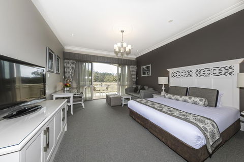 Grand Mercure Basildene Manor - Getaway Accommodation 16