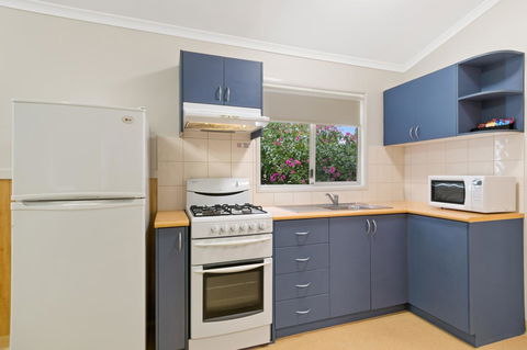 Discovery Parks - Woodman Point - Getaway Accommodation 38