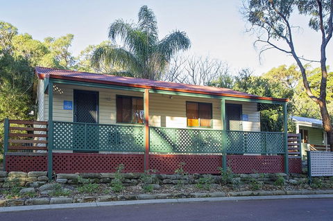 Discovery Parks - Woodman Point - Getaway Accommodation 9